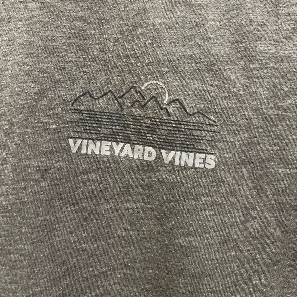 Vineyard Vines Island Tee - Picture 2 of 3